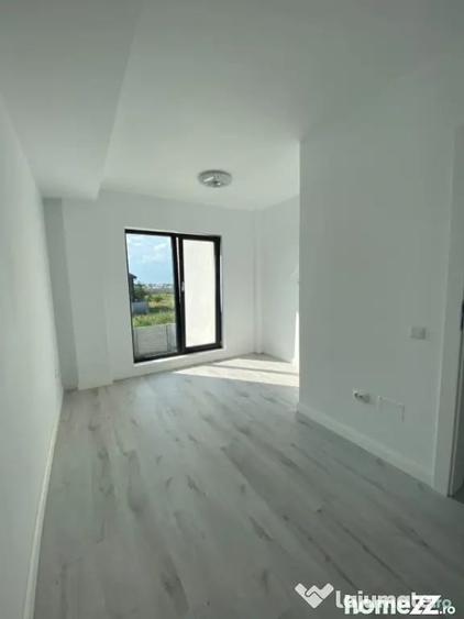 Casă cu 7 camere cu Teren 412 Mp în Central