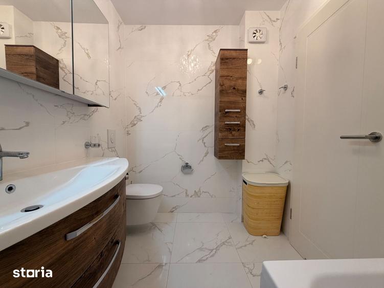 Apartament cu 4 camere în Centrul Civic