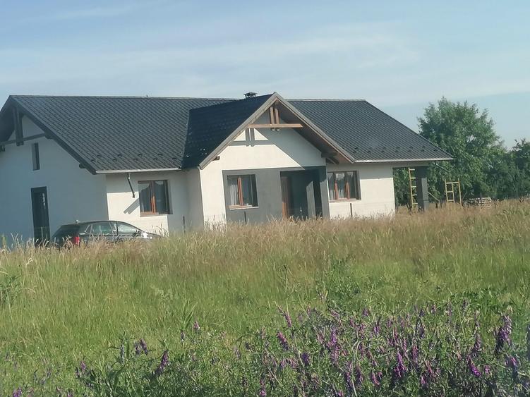 Casă cu 4 camere în Hideaga