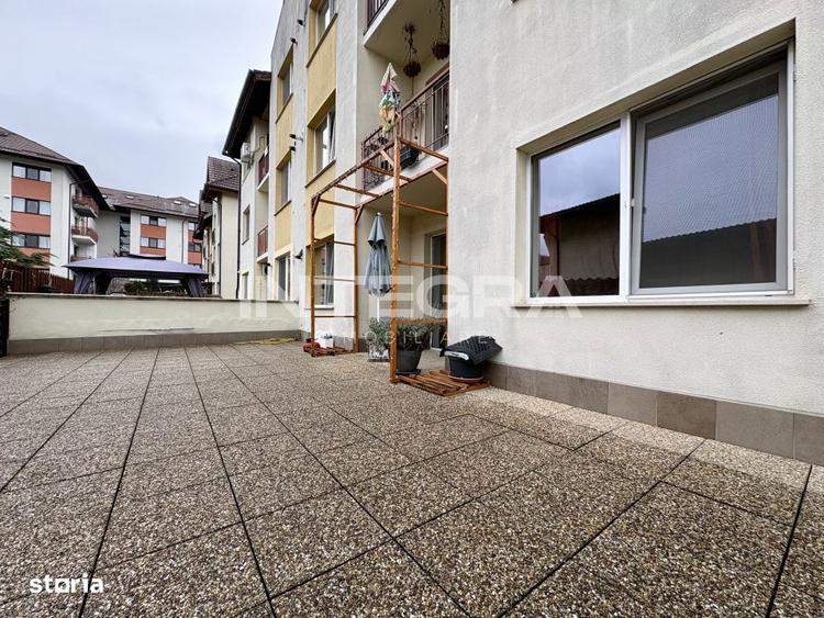 Apartament cu 3 camere decomandat, mobilat în Florești
