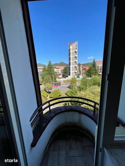 Apartament cu 3 camere decomandat în Orașul Vechi