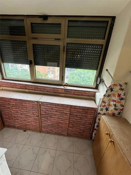 Apartament cu 3 camere decomandat în Olimpia-Stadion