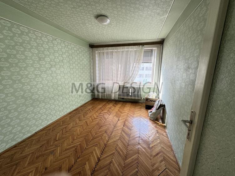 Apartament cu 2 camere semidecomandat în Torontalului