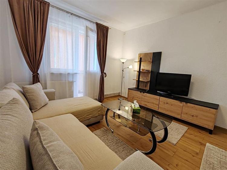 Apartament cu 2 camere semidecomandat în Astra