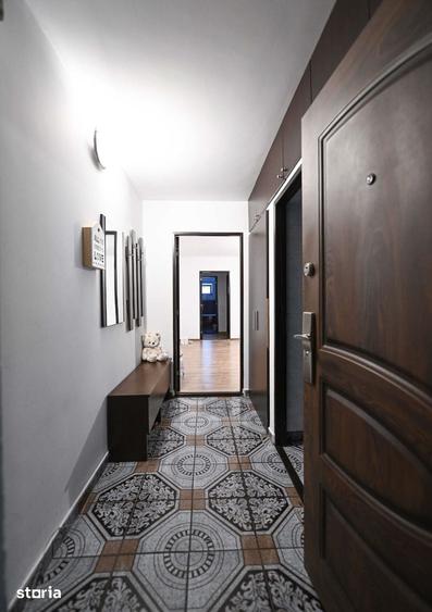 Apartament cu 2 camere semidecomandat în Rovine