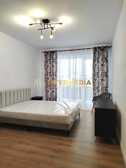 Apartament cu 3 camere decomandat, mobilat în Cetate