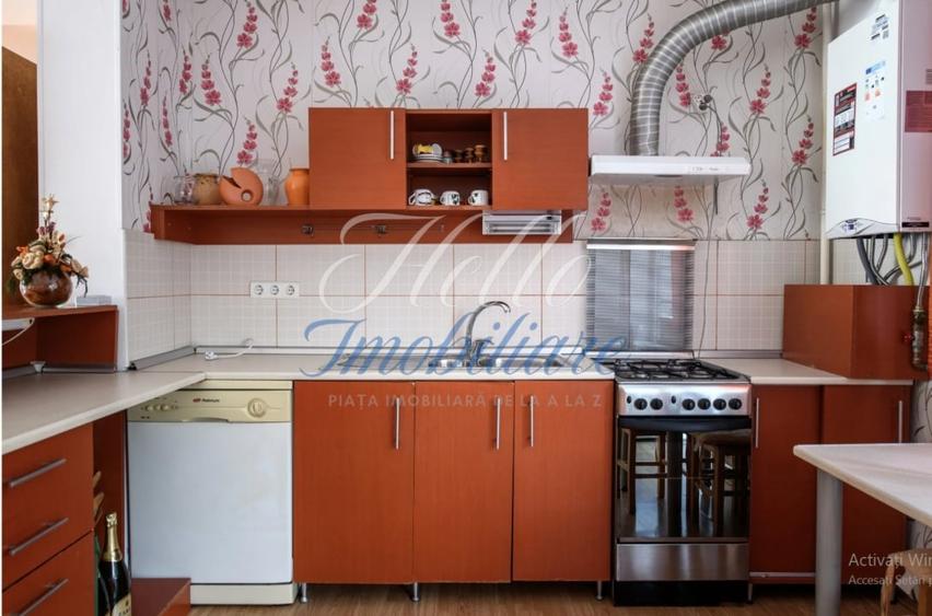Duplex cu 5 camere cu Canalizare în Florești
