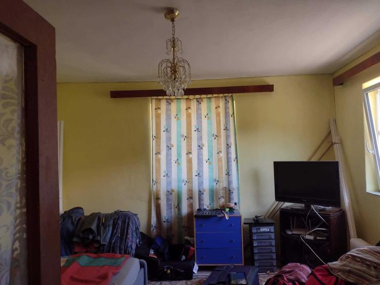 Casă cu 3 camere în Nou