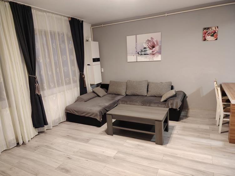 Apartament cu 2 camere decomandat în Florești