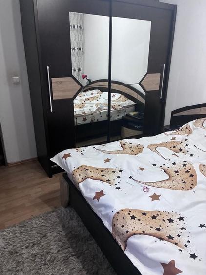 Apartament cu 3 camere decomandat în Ostroveni