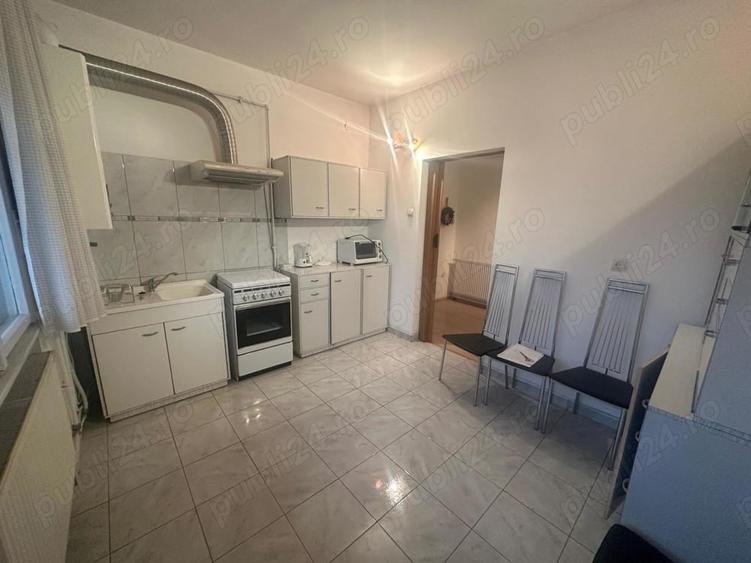 Apartament cu 3 camere decomandat în Lugoj