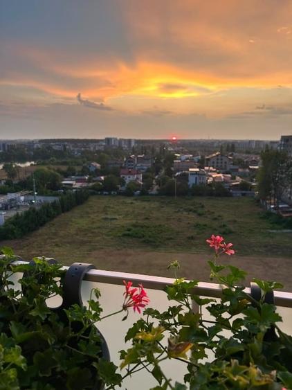 Apartament cu 3 camere decomandat, mobilat în Bucureștii Noi