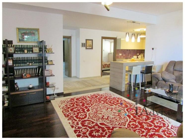 Apartament cu 2 camere decomandat, mobilat în Drumul Poienii