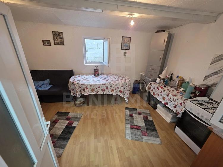 Casă cu 5 camere cu Teren 785 Mp în Bordei