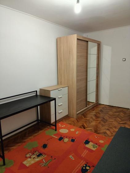 Apartament cu 2 camere semidecomandat în Rogerius