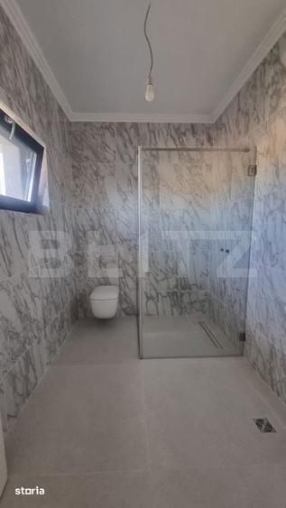 Casă cu 5 camere cu Teren 400 Mp în Bereasca