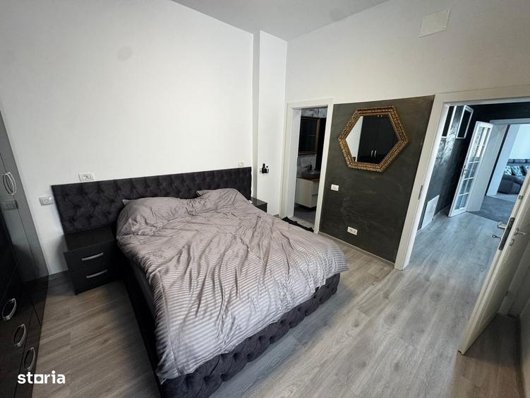 Apartament cu 3 camere decomandat în Tineretului