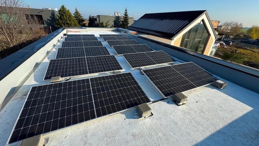 Casă individuală cu 4 camere cu Teren 720 Mp în Pipera