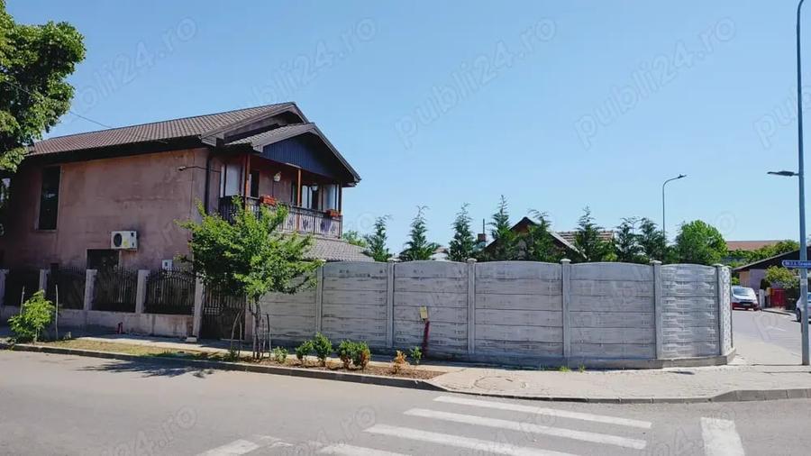Casă cu 6 camere cu Teren 430 Mp în Central