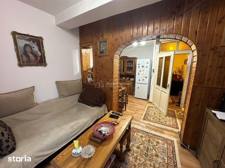 Apartament cu 2 camere decomandat în Central