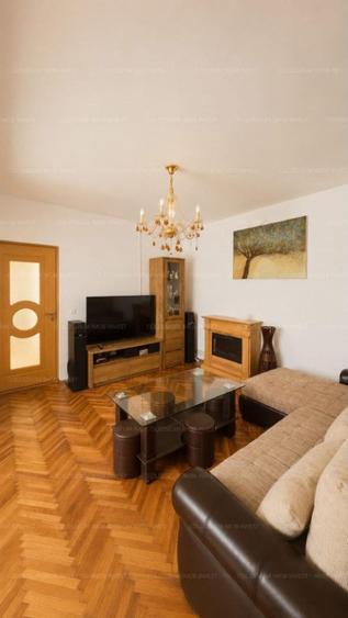 Casă cu 4 camere cu Teren 723 Mp în Central