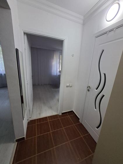 Inchiriez apartament 3 camere - zona Ozana - 2
