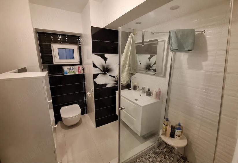 Apartament cu 2 camere decomandat în Craiovița Nouă