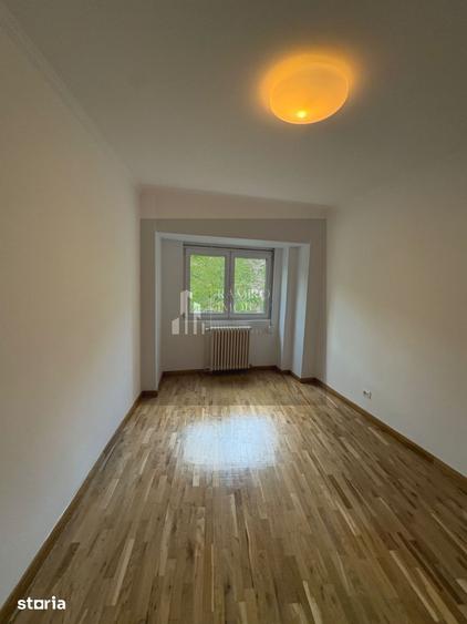 Apartament cu 4 camere în Centrul Civic