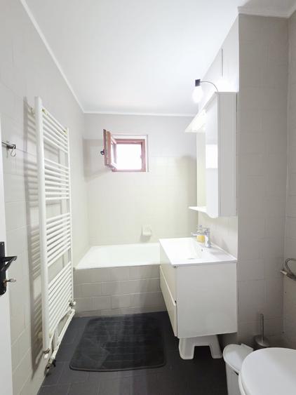 Apartament cu 3 camere decomandat în Mazepa 2