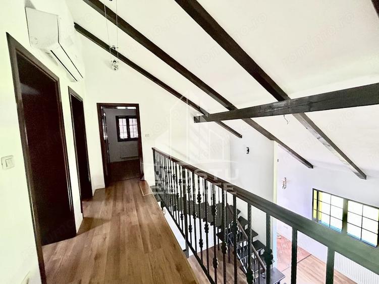 Casă cu 5 camere cu Teren 500 Mp în Sânmihaiu Român