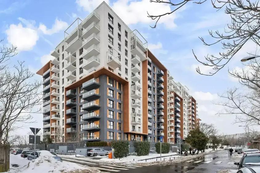 Apartament cu 3 camere decomandat, mobilat în P-ta Presei Libere