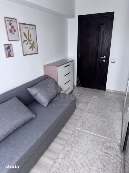 Apartament cu 3 camere, mobilat în Republicii