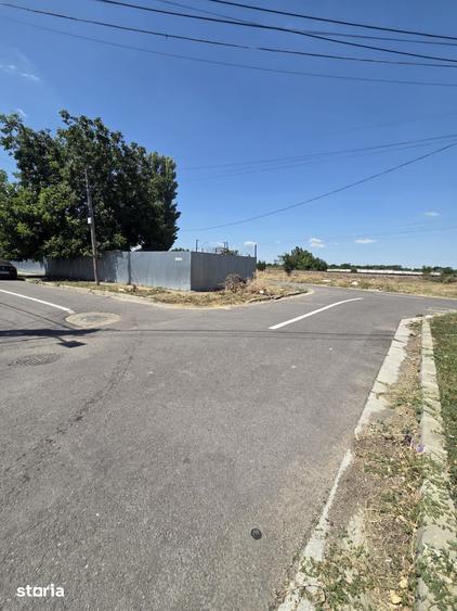 Casă cu 4 camere cu Teren 500 Mp în Radu Negru