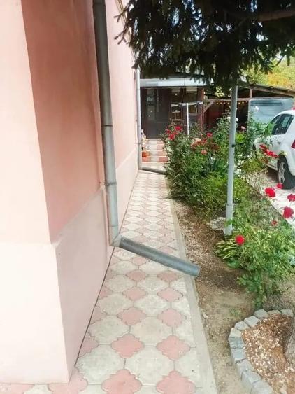 Casă cu 3 camere în Central