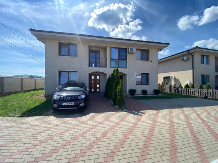 Duplex cu 3 camere cu Canalizare în Gilău