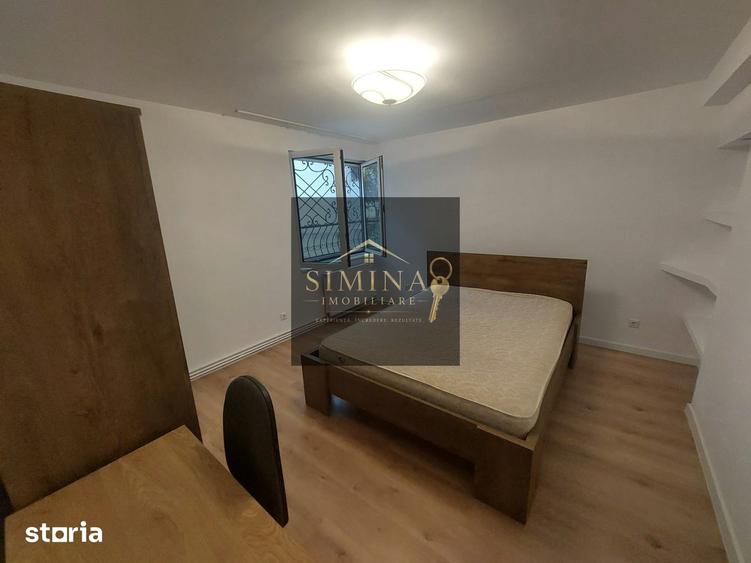 Apartament cu 3 camere decomandat în 22 Decembrie 1989