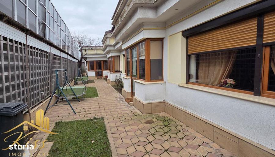 Casă cu Teren 471 Mp în Central