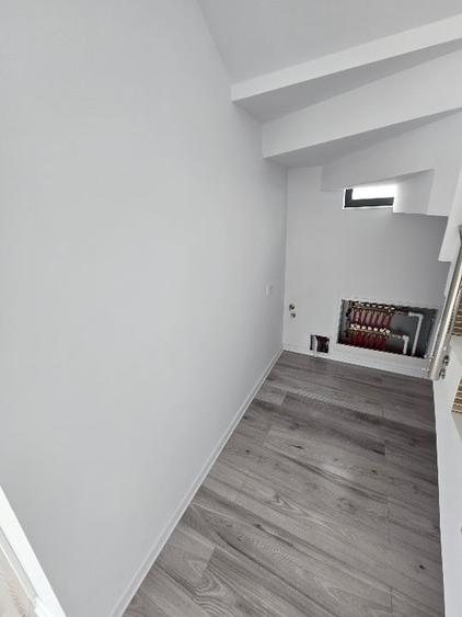 Casă individuală cu 4 camere cu Canalizare în Hințești