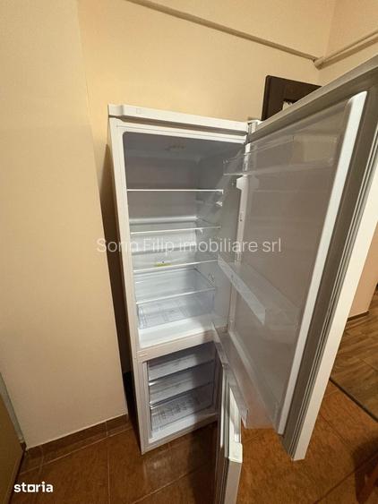 3 cam centru teatru national 74 mp renovat et1/8 liber 600 euro