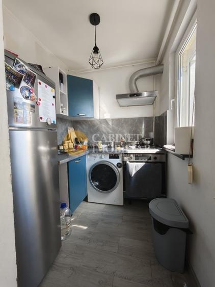 Apartament cu 3 camere decomandat, mobilat în Tătărași