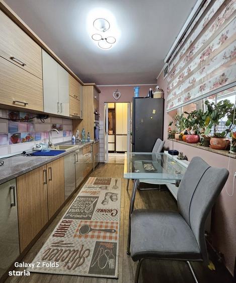 Apartament cu 4 camere în Ultracentral