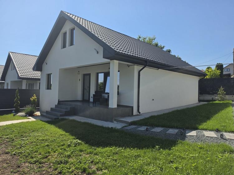 Casă cu 3 camere în Valu lui Traian