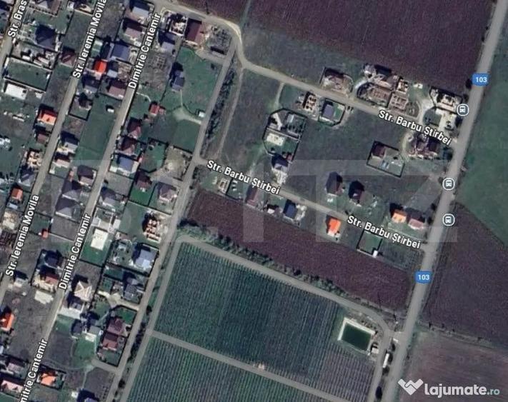 Teren de 5300 mp, în Central