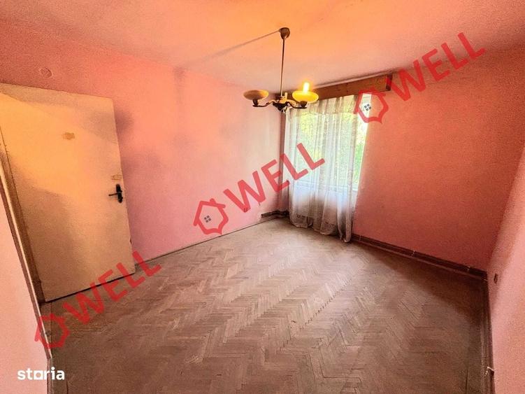 Apartament cu 3 camere semidecomandat în Nord