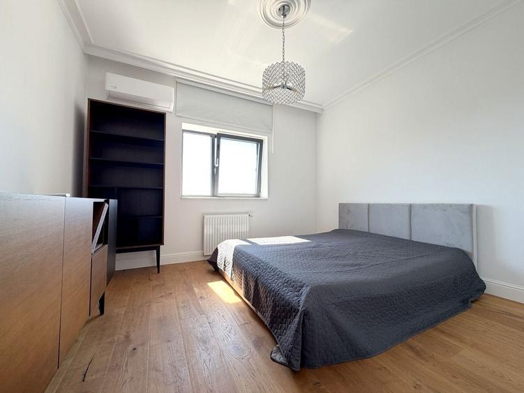 Apartament cu 4 camere decomandat, mobilat în Tei