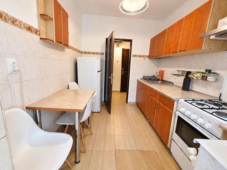 Apartament cu 2 camere semidecomandat în Mazepa 1