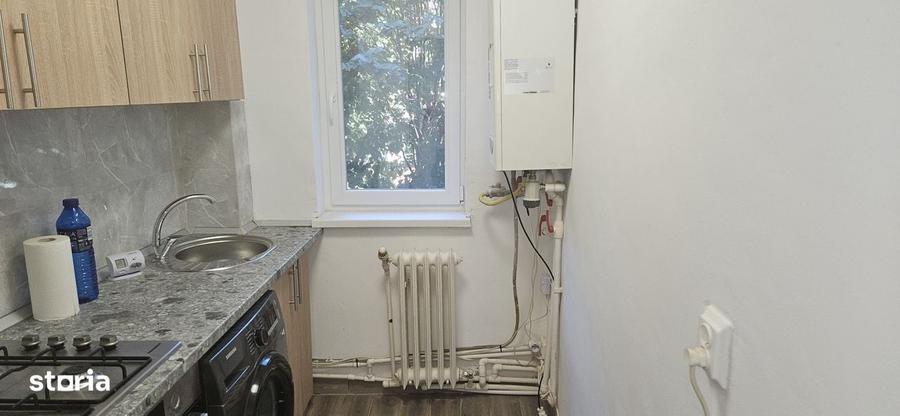 Apartament cu 3 camere în Titu Maiorescu