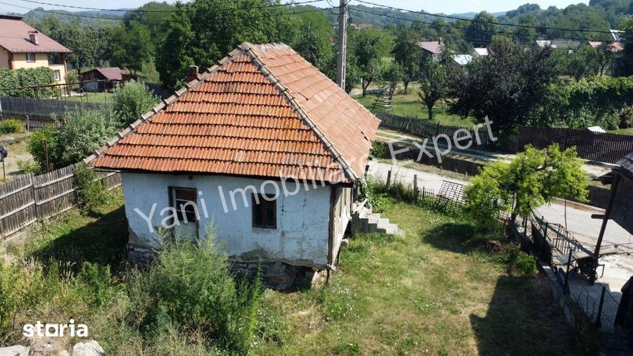 Teren de 860 mp, în Albești