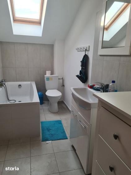 Casă cu 4 camere cu Teren 350 Mp în Dumbrăvița