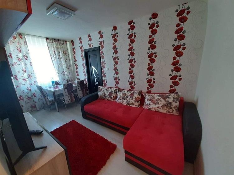 Apartament cu 2 camere decomandat în Exterior Vest